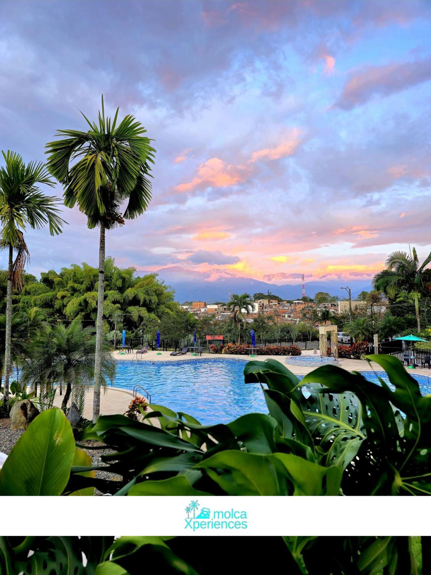 Apartamento Privado Vacacional A 5M Del Aeropuerto, 20 Minutos Del Parque Del Cafe Y Centro De Armenia Con 4 Piscinas, 3 Jacuzzi, Sauna By Molca Xperiences 3H Luaran gambar