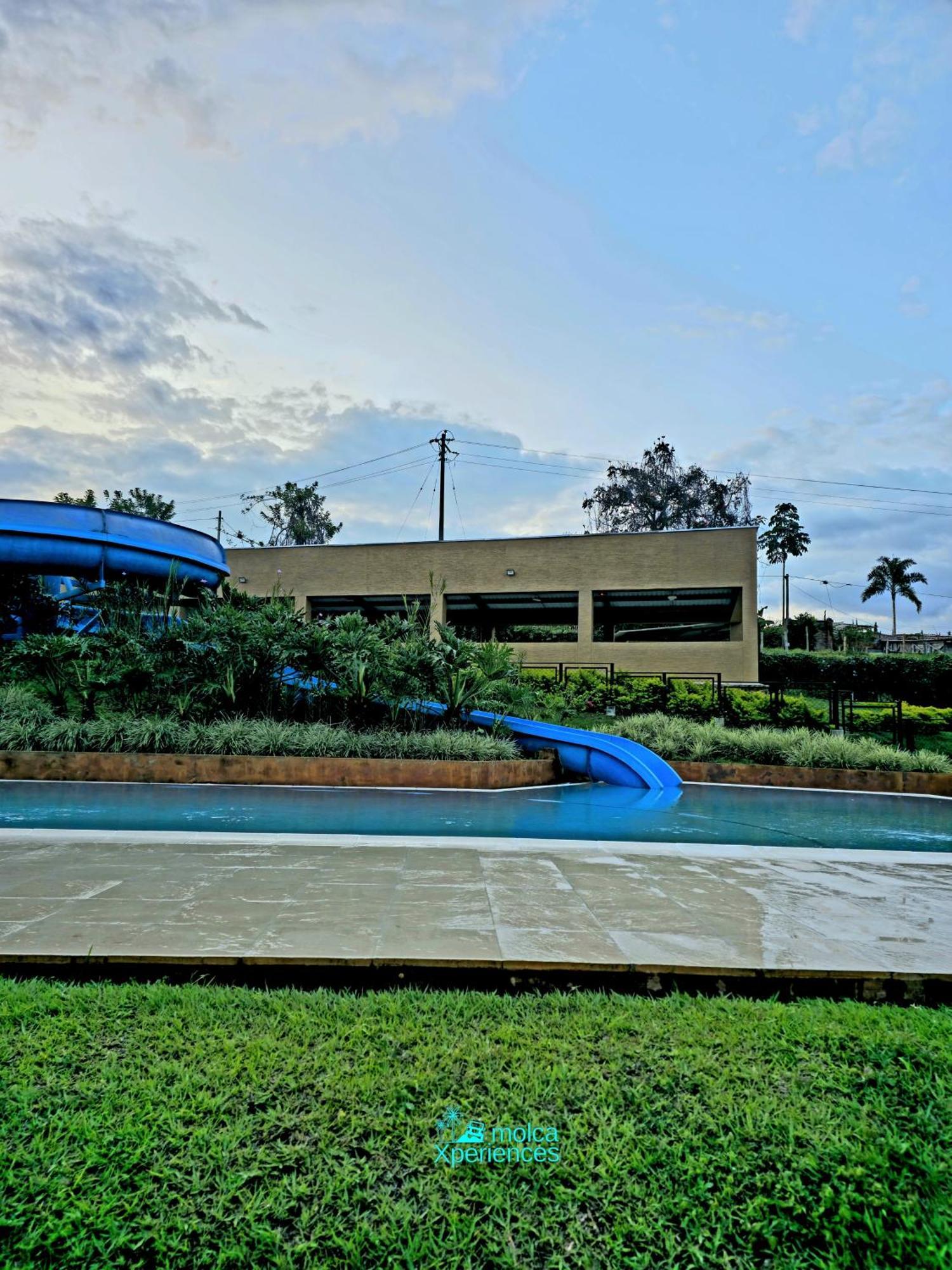 Apartamento Privado Vacacional A 5M Del Aeropuerto, 20 Minutos Del Parque Del Cafe Y Centro De Armenia Con 4 Piscinas, 3 Jacuzzi, Sauna By Molca Xperiences 3H Luaran gambar
