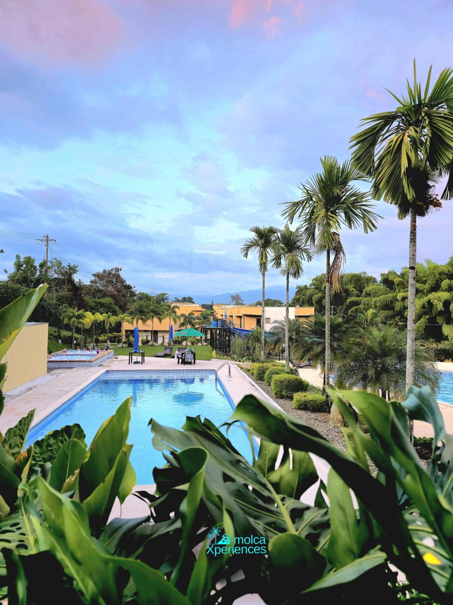 Apartamento Privado Vacacional A 5M Del Aeropuerto, 20 Minutos Del Parque Del Cafe Y Centro De Armenia Con 4 Piscinas, 3 Jacuzzi, Sauna By Molca Xperiences 3H Luaran gambar