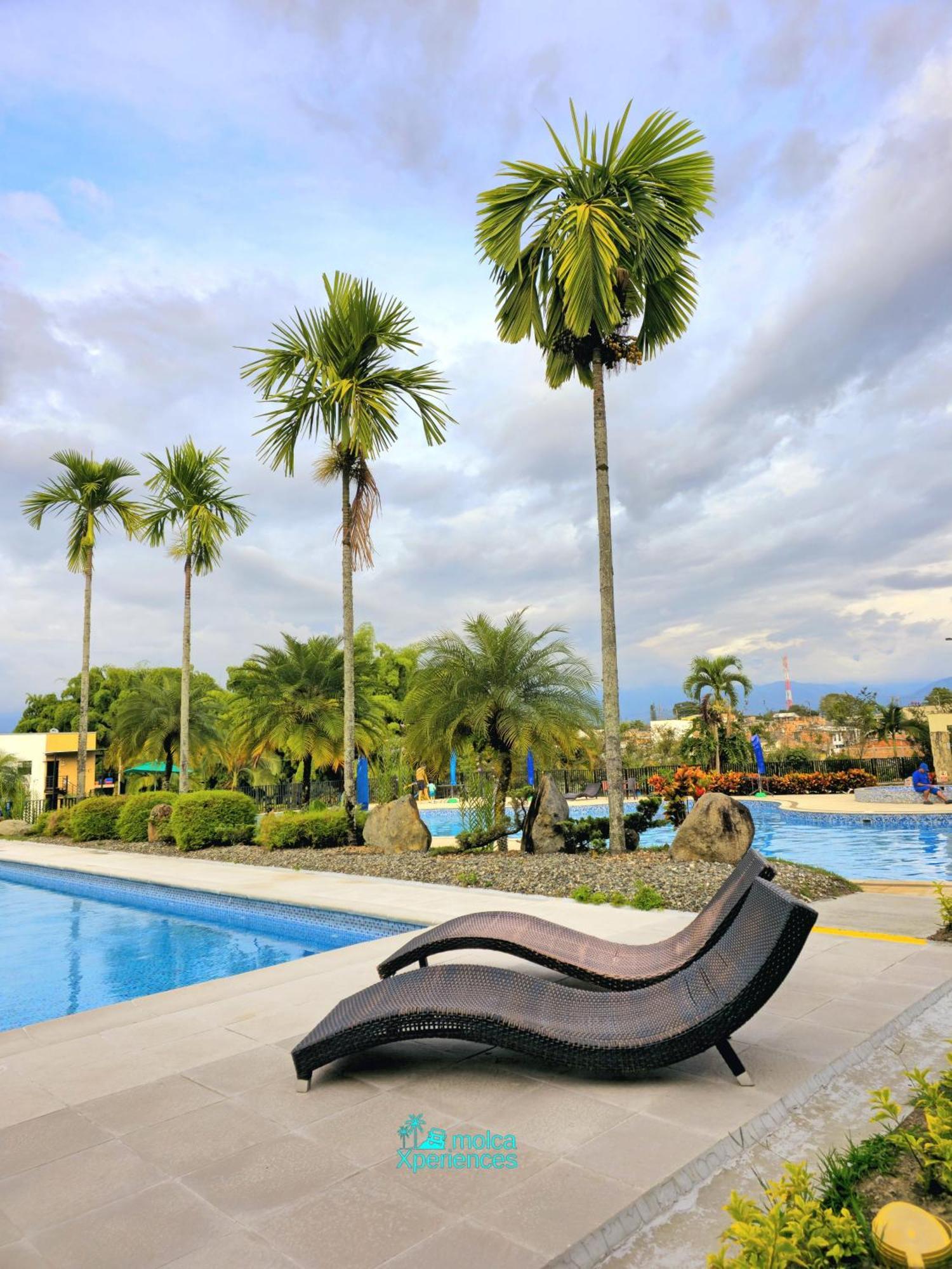 Apartamento Privado Vacacional A 5M Del Aeropuerto, 20 Minutos Del Parque Del Cafe Y Centro De Armenia Con 4 Piscinas, 3 Jacuzzi, Sauna By Molca Xperiences 3H Luaran gambar