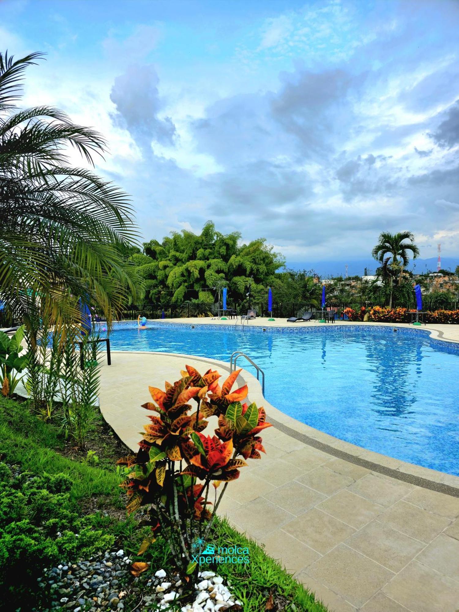 Apartamento Privado Vacacional A 5M Del Aeropuerto, 20 Minutos Del Parque Del Cafe Y Centro De Armenia Con 4 Piscinas, 3 Jacuzzi, Sauna By Molca Xperiences 3H Luaran gambar