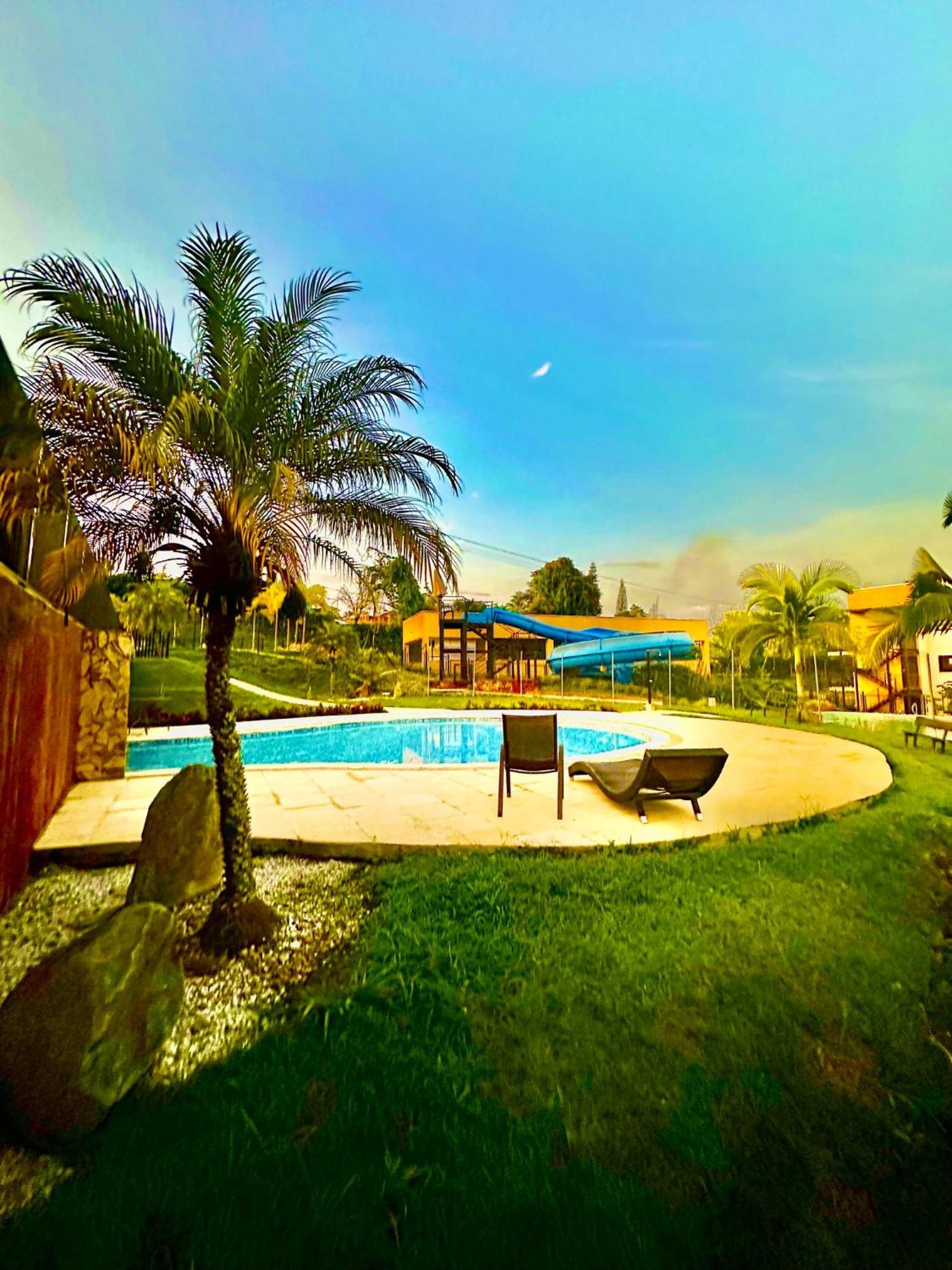 Apartamento Privado Vacacional A 5M Del Aeropuerto, 20 Minutos Del Parque Del Cafe Y Centro De Armenia Con 4 Piscinas, 3 Jacuzzi, Sauna By Molca Xperiences 3H Luaran gambar